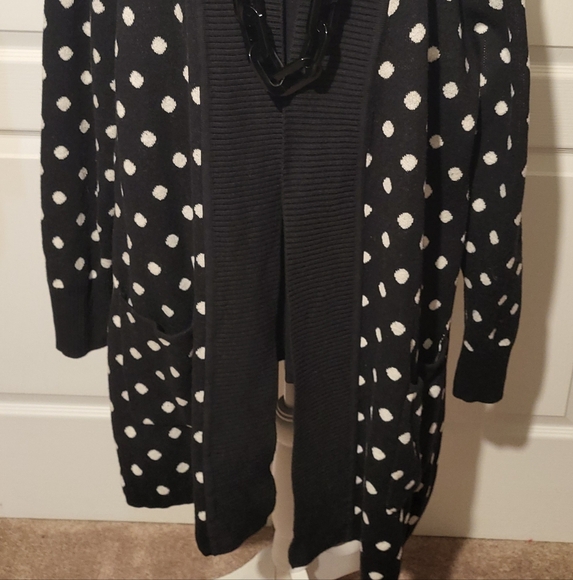 17. Sweater: NWOT Cardiagan p2p 23in Length: 35in - Picture 2 of 3